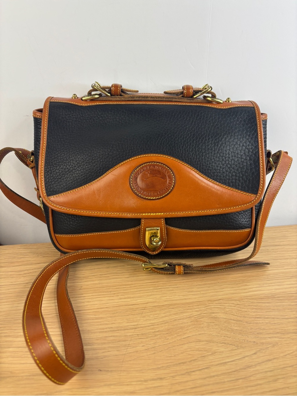 Vintage Dooney & Bourke Navy/British Tan All-Weather Leather (AWL) Carrier Bag